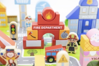 Dřevěná stavebnice město s podložkou