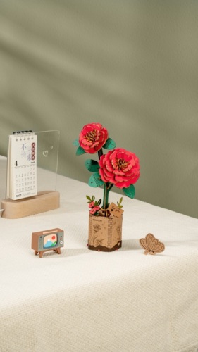 RoboTime 3D dřevěná skládačka Červená kamélie