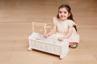 Dřevěná postýlka