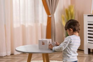 Dřevěná vkládačka se zvířátky