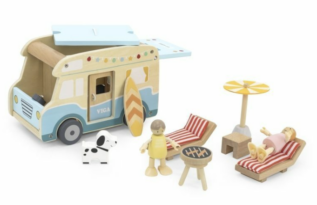 Dřevěné obytné auto