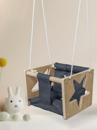 2Kids Toys Dřevěná houpačka Hvězda