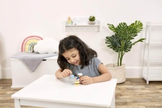 Rainbow Paddington a dobroty k čaji