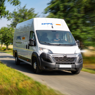 Kovové auto PPL s otevíracími dveřmi 12 cm