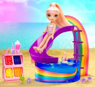 Rainbow High Sada s malou sestřičkou – bazén