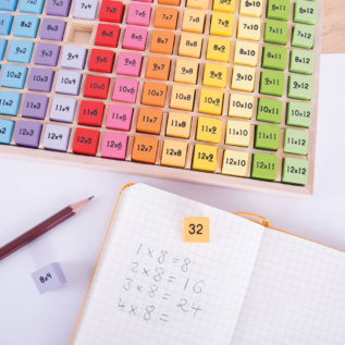 Bigjigs Toys Dřevěná tabulka počítání