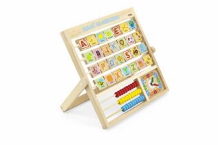 Dřevěná abeceda a hodiny v českém jazyce