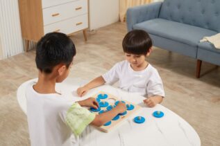 Dřevěná paměťová hra