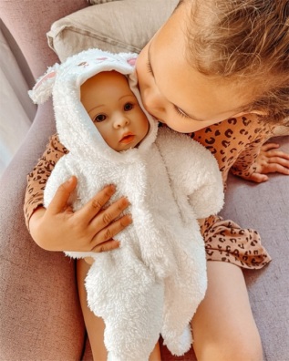 small foot Panenka ovečka