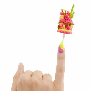 L.O.L. Surprise! OMG Nehtové studio s panenkou - Pinky Pops Fruit Shop + dárek zdarma