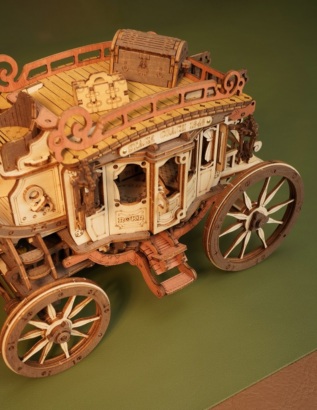 RoboTime 3D dřevěná skládačka hrací skříňky Dostavník