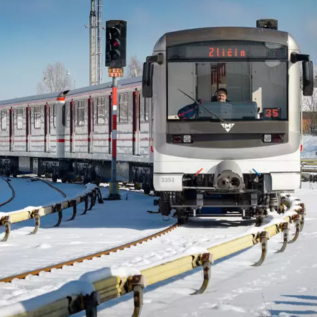 Pražské metro - kovová souprava 16 cm