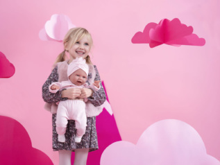 Llorens 74122 NEW BORN - realistická panenka miminko se zvuky a látkovým tělem - 42 cm